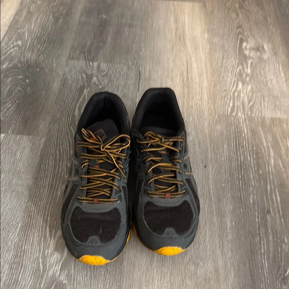 Asics Men's Black and Yellow Athletic Shoes - Picture 1 of 4
